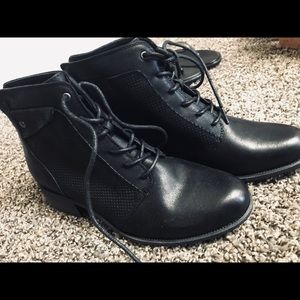 Never worn Wear Ever ankle boot